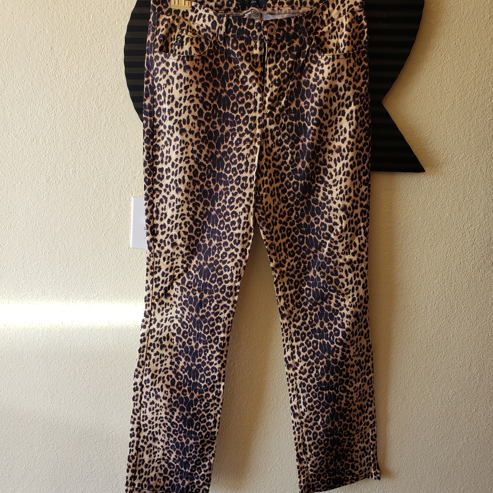 Guess (made in USA) LEOPARD PRINT PANTS